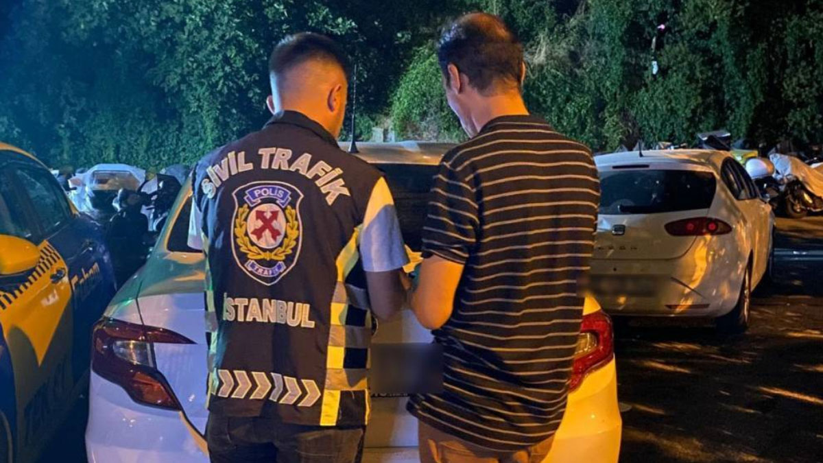 suruculer dikkat ambulansa yol vermedigi icin bir ceza daha kesildi X4qJwFKE