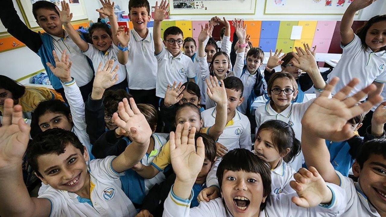 2025 yilinin ilk ara tatili ne zaman kasim ara tatili ne zaman baslayacak kiYmASpt