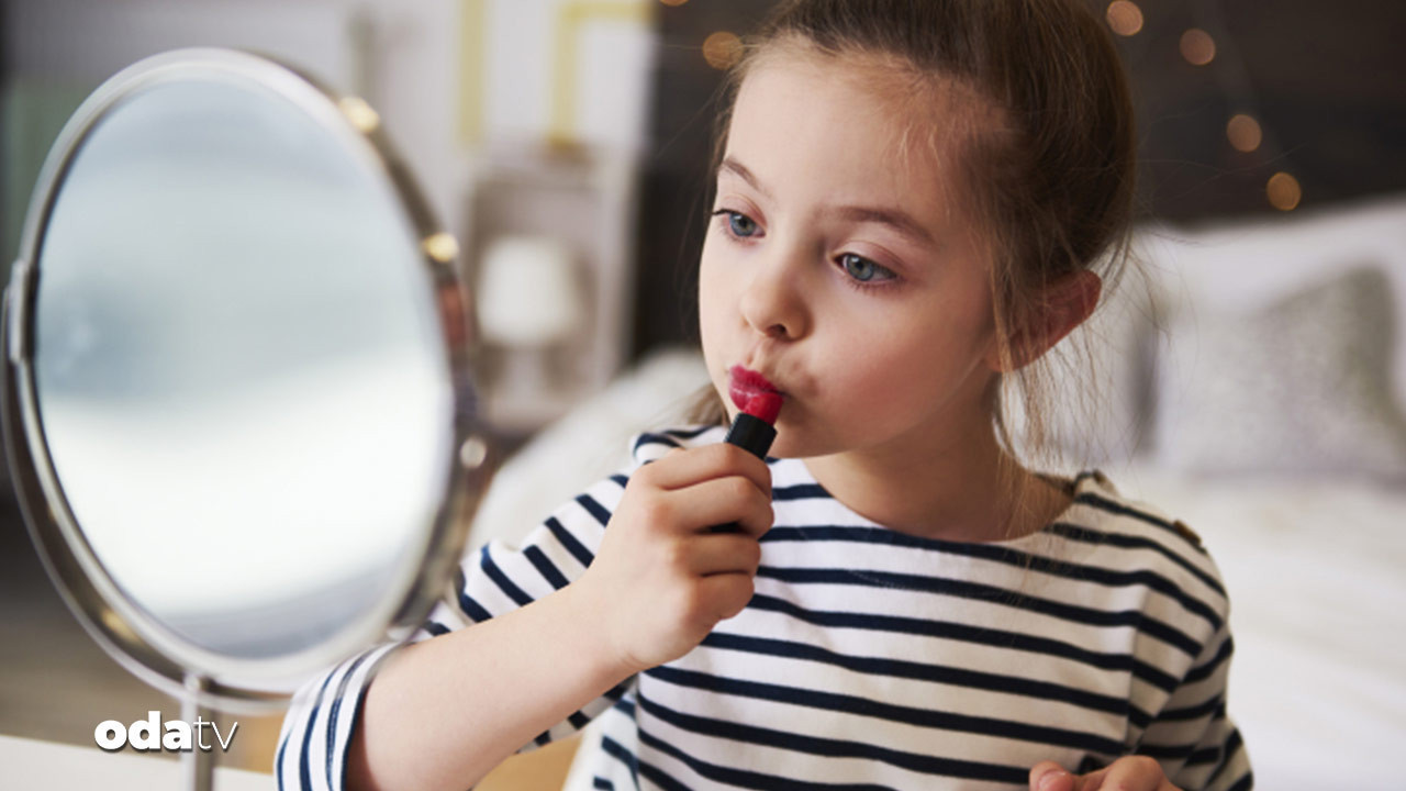 anne babalar dikkat makyaj yasi yediye dustu tehlike saciyor IlzcZcKz