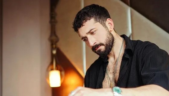 oyuncu emre buluta sahte komiser suclamasi sahte rozet gosterip arac kacirdi iddiasi jgtLwY25