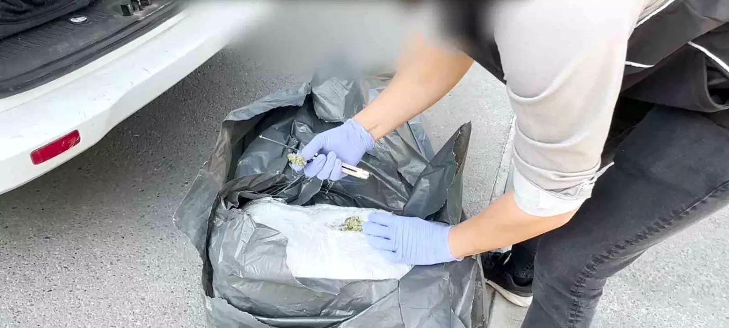 batmanda uyusturucu operasyonu 20 kilo skunk ele gecirildi TtaCEcVQ.jpg