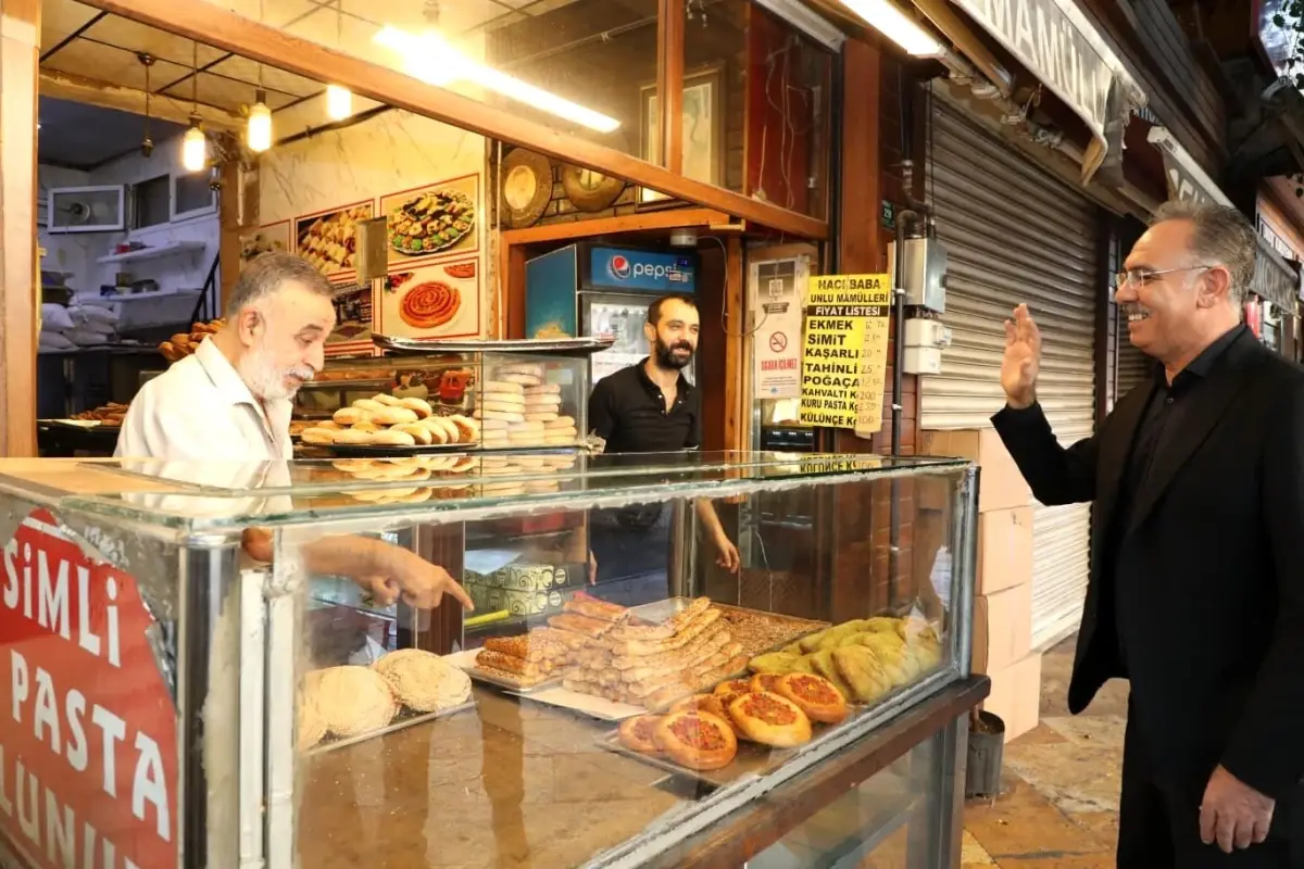 eyyubiye belediye baskani kus esnafla bulustu ZNcTaz7X.jpg