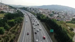 yavuzyilmazdan-dikkat-ceken-iddia-tem-otoyolu-artik-ucretsiz-degil-parali-olacak-sqffeQqu