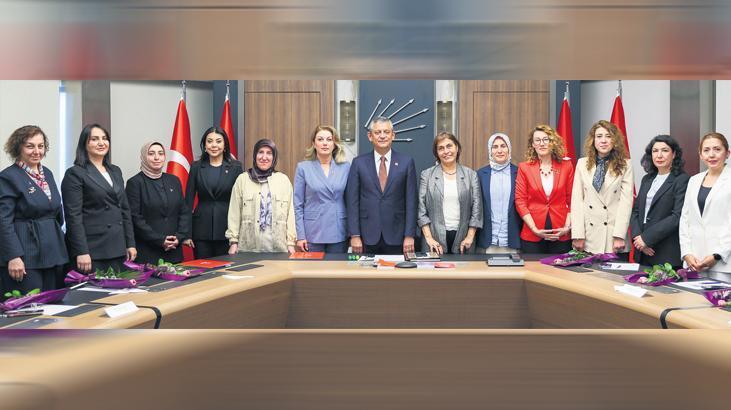 gencleri-siyasete-davet-etti-R7Qk5rYq