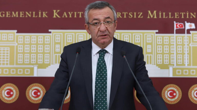 kilicdaroglunun-videosu-sonrasi-bir-tepki-de-engin-altaydan-kisisel-hesaplari-degil-turkiyenin-gelecegini-oncelemeliyiz-pgWL1h93