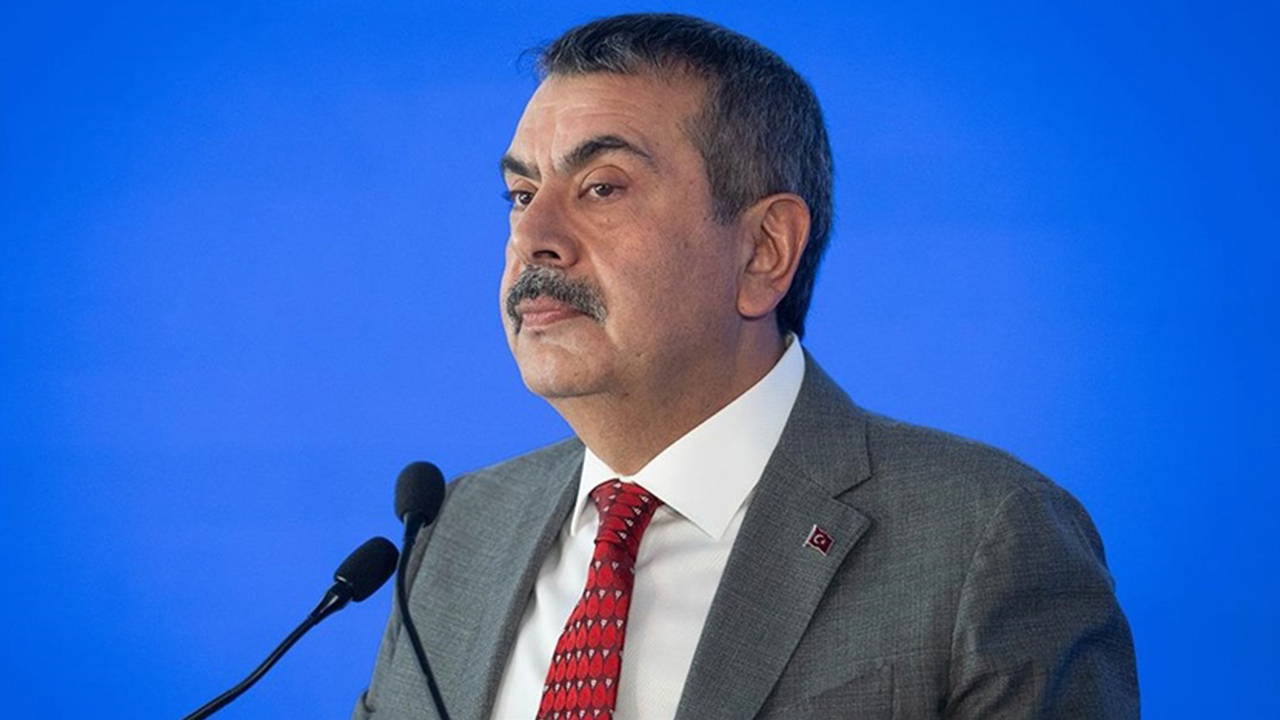 milli-egitim-akademilerinde-yasanan-sorunlar-meclis-gundeminde-chpden-bakan-tekine-pes-pese-sorular-926JB5zh