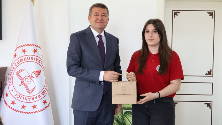 turkiye-birincisi-bilecikten-3FfZCnhW