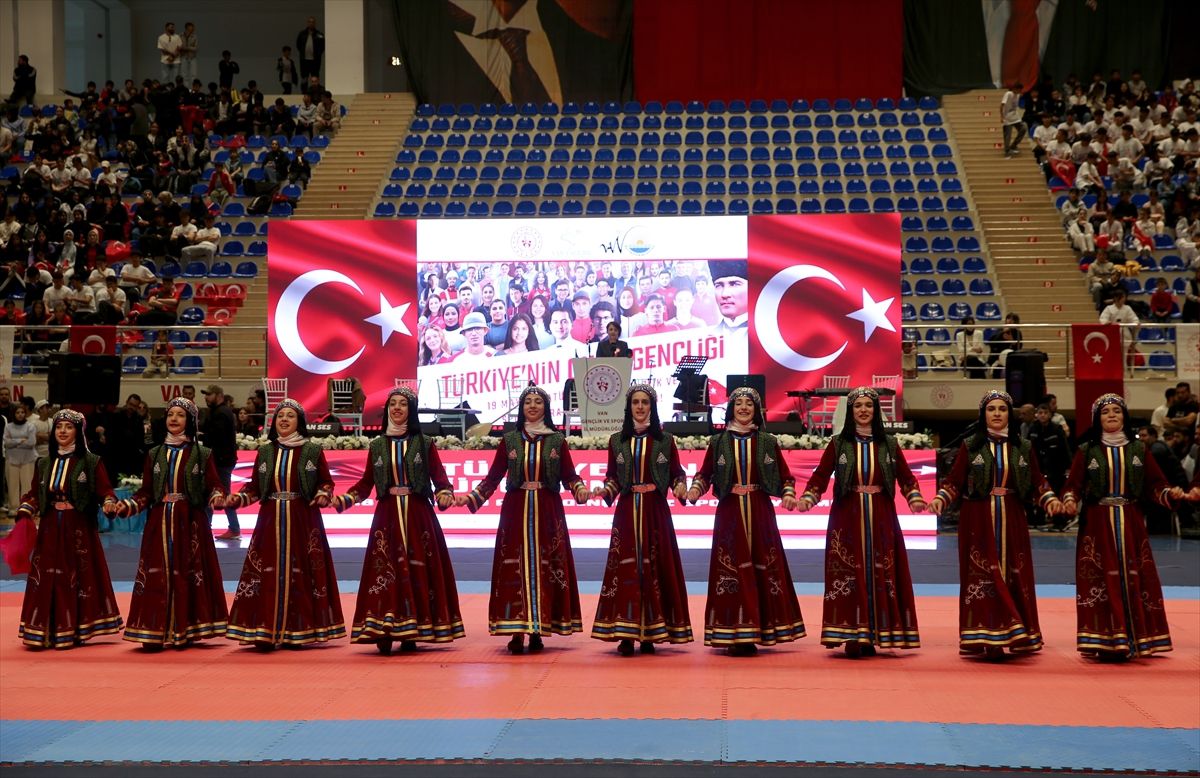 van-mus-hakkari-ve-bitliste-19-mayis-coskusu-33h76dKc